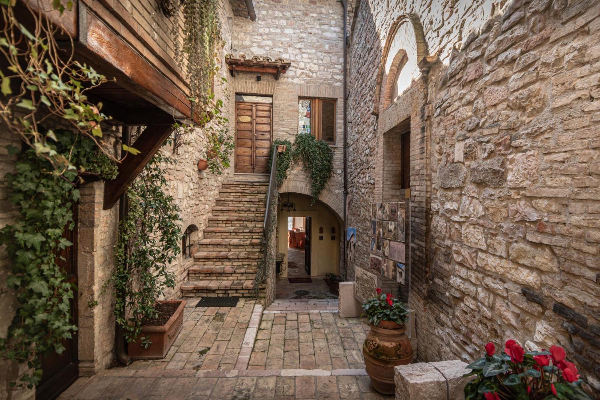 Residenza D'Epoca San Crispino Aparthotel Assisi Ngoại thất bức ảnh